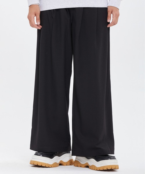 ROMANTIC CROWN(ロマンティッククラウン)の「【ROMANTIC CROWN】WOMANS TWOTUCK SLACKS / ロマンティッククラウン ウィメンズ ツータック スラックス(スラックス・レディース・ライトグレー/ブラック・SMALL/MEDIUM)」の2枚目の写真