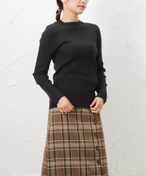 NAVY（ネイビー）の「洗えるニット 12Gワイドリブプルオーバー（ニット/セーター・レディース・ベージュ/レッド/ブラック・M/L）」の4枚目の写真