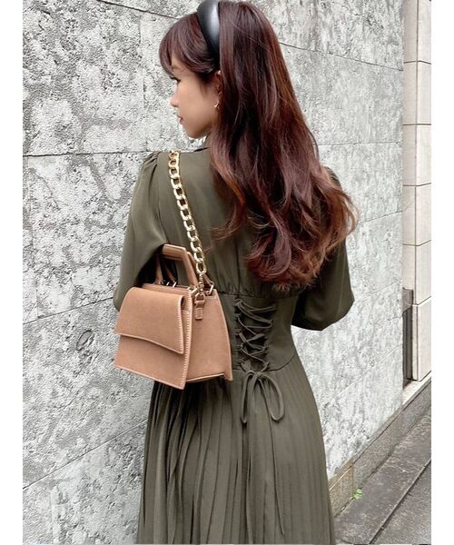 RESEXXY（リゼクシー）の「コルセットプリーツシャツワンピース（ワンピース・レディース・ベージュ/グリーン/その他1・FREE）」の2枚目の写真