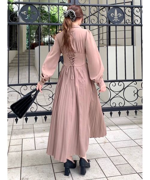 RESEXXY（リゼクシー）の「コルセットプリーツシャツワンピース（ワンピース・レディース・ベージュ/グリーン/その他1・FREE）」の9枚目の写真