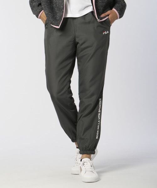 FILA（フィラ）の「【FILA:フィラ】レディースタフタ裏フリース サイドロゴ ロングパンツ /ジョガーパンツ（その他パンツ・レディース・チャコールグレー/ブラック/ネイビー・MEDIUM/LARGE/X-LARGE）」の3枚目の写真