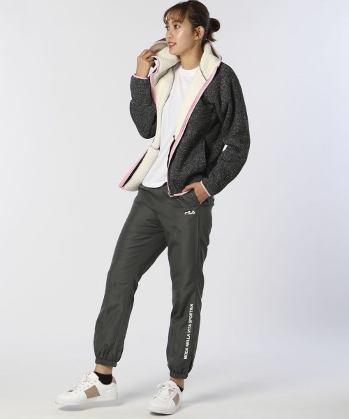 FILA（フィラ）の「【FILA:フィラ】レディースタフタ裏フリース サイドロゴ ロングパンツ /ジョガーパンツ（その他パンツ・レディース・チャコールグレー/ブラック/ネイビー・MEDIUM/LARGE/X-LARGE）」の10枚目の写真