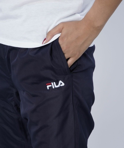 FILA（フィラ）の「【FILA:フィラ】レディースタフタ裏フリース サイドロゴ ロングパンツ /ジョガーパンツ（その他パンツ・レディース・チャコールグレー/ブラック/ネイビー・MEDIUM/LARGE/X-LARGE）」の19枚目の写真