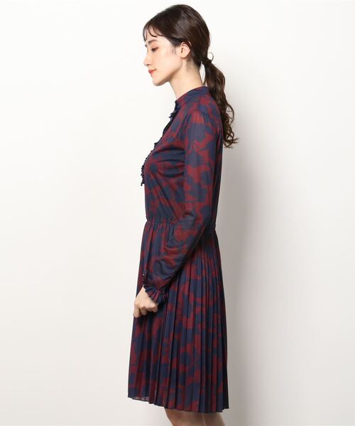 MAX&Co.（マックス アンド コー）の「MAX＆Co. [コンスエロ] ステンシル フラワー ジャージー ワンピース（ワンピース・レディース・ボルドー・SMALL/X-SMALL/LARGE/MEDIUM）」の4枚目の写真
