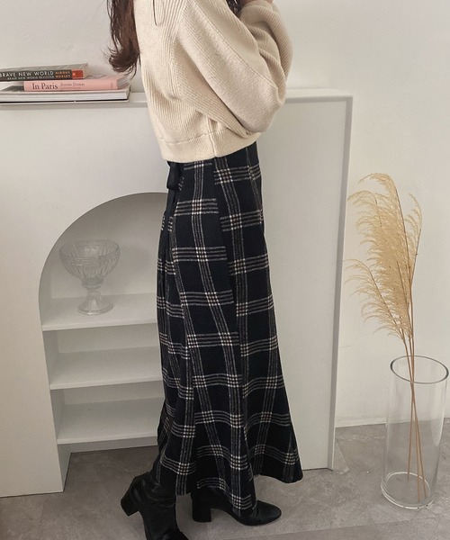 ADIRA（アディラ）の「キモウチェックマーメイドスカート（スカート・レディース・アイボリー/ブラック・MEDIUM）」の11枚目の写真