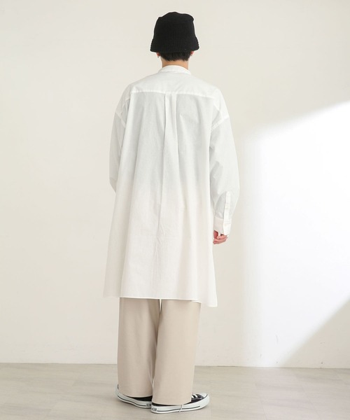 SENSE OF PLACE by URBAN RESEARCH（センスオブプレイスバイアーバンリサーチ）の「バンドカラーロングシャツ（シャツ/ブラウス・メンズ・ホワイト/ライトブルー・MEDIUM/LARGE）」の8枚目の写真