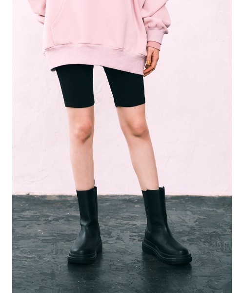 ENVYM（アンビー）の「トラックソールサイドゴアブーツ（ブーツ・レディース・アイボリー/ブラック・23.5cm/22.5cm/24.5cm）」の2枚目の写真