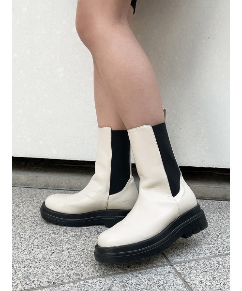 ENVYM（アンビー）の「トラックソールサイドゴアブーツ（ブーツ・レディース・アイボリー/ブラック・23.5cm/22.5cm/24.5cm）」の10枚目の写真