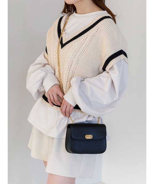 SLURR(スラ―)の「ニットベスト(ベスト・レディース・ベージュ/ネイビー・FREE)」の7枚目の写真