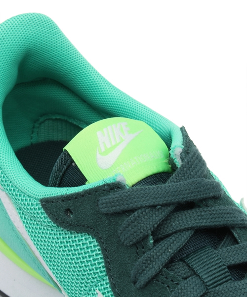 NIKE SPORTSWEAR(ナイキスポーツウェアー)の「ウィメンズ ナイキ インターナショナリスト WMNS NIKE INTERNATIONALIST 629684(スニーカー・レディース・ブラック/レッド/グリーン・23cm/23.5cm/24cm/24.5cm)」の8枚目の写真