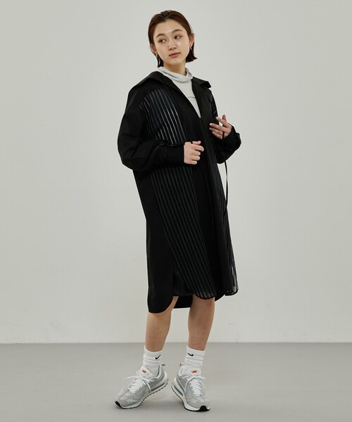 A + TOKYO（エープラストウキョウ）の「ストライプシアーシャツワンピース（ワンピース・レディース・グレイッシュベージュ/ブラック・1/2）」の7枚目の写真