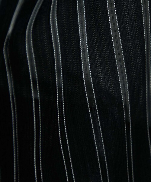 A + TOKYO（エープラストウキョウ）の「ストライプシアーシャツワンピース（ワンピース・レディース・グレイッシュベージュ/ブラック・1/2）」の16枚目の写真