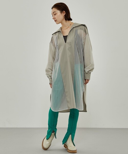 A + TOKYO（エープラストウキョウ）の「ストライプシアーシャツワンピース（ワンピース・レディース・グレイッシュベージュ/ブラック・1/2）」の18枚目の写真