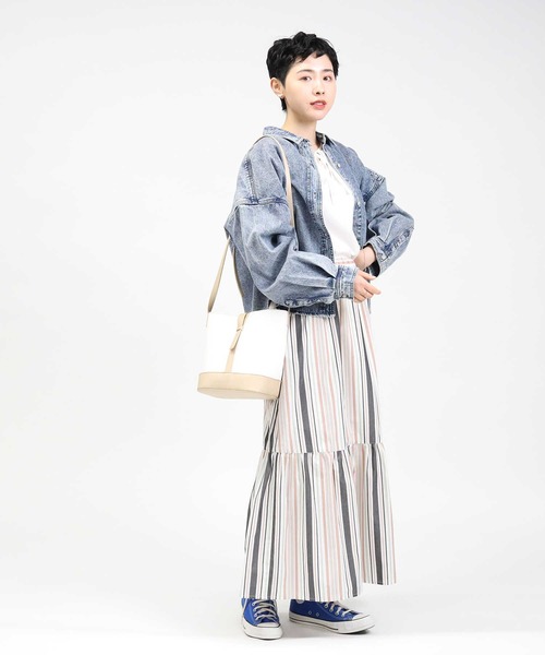 HONEYSUCKLE ROSE（ハニーサックルローズ）の「【HONEYSUCKLE ROSE】ショートデニムシャツアウター（シャツ/ブラウス・レディース・ライトインディゴブルー・L/M）」の5枚目の写真