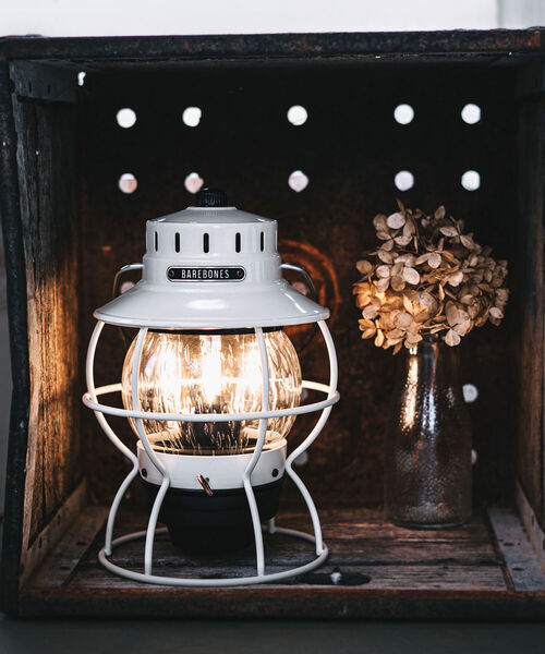 アウトドアグッズ BAREBONES / Railroad Lantern LED ランタン