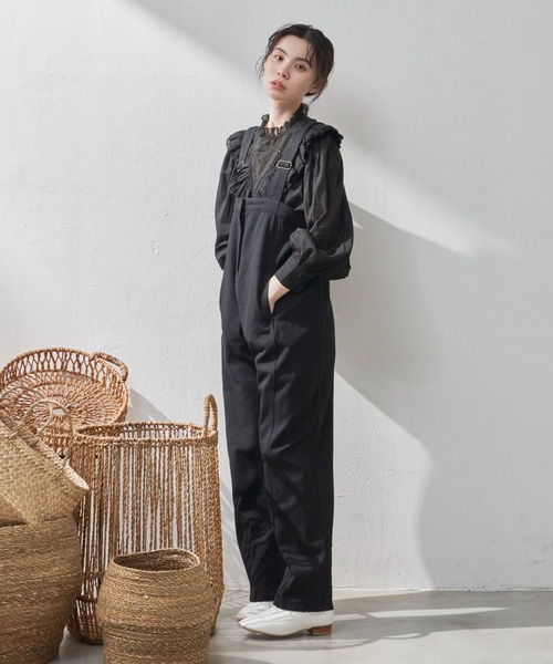 Libra Cue（リブラ キュー）の「”プレーンサロペット”　　　　　　　　　　　　　　　　　長さ調整可能、幅広い身長の方にお勧め、１年を通して着用できるしっかりとしたコットン100％（サロペット/オーバーオール・レディース・ブラック/アイボリー・FREE）」の9枚目の写真