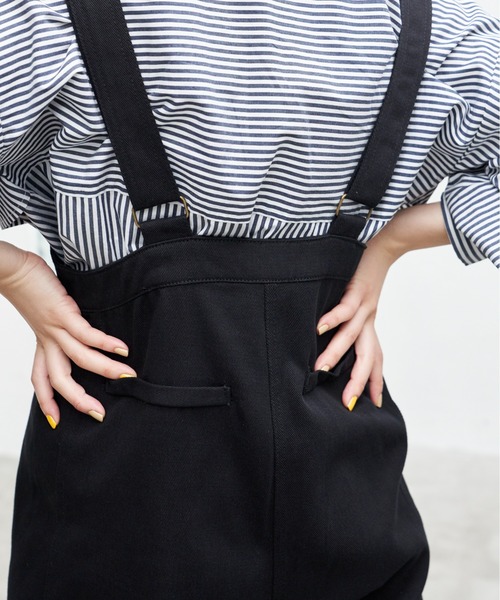 Libra Cue（リブラ キュー）の「”プレーンサロペット”　　　　　　　　　　　　　　　　　長さ調整可能、幅広い身長の方にお勧め、１年を通して着用できるしっかりとしたコットン100％（サロペット/オーバーオール・レディース・ブラック/アイボリー・FREE）」の14枚目の写真