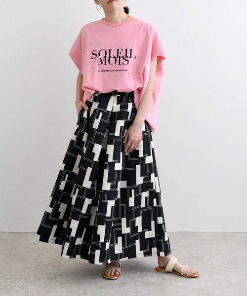 LHELBIE(レルビエ)の「ロゴフロッキーボックスTシャツ(Tシャツ/カットソー・レディース・チャコールグレー/ピンク/ホワイト・M)」の11枚目の写真