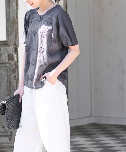 rps(アールピーエス)の「3D刺繍レース袖タックプルオーバー(Tシャツ/カットソー・レディース・マスタード/オフホワイト/チャコールグレー・M/フリー)」の20枚目の写真