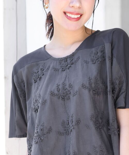 rps(アールピーエス)の「3D刺繍レース袖タックプルオーバー(Tシャツ/カットソー・レディース・マスタード/オフホワイト/チャコールグレー・M/フリー)」の17枚目の写真
