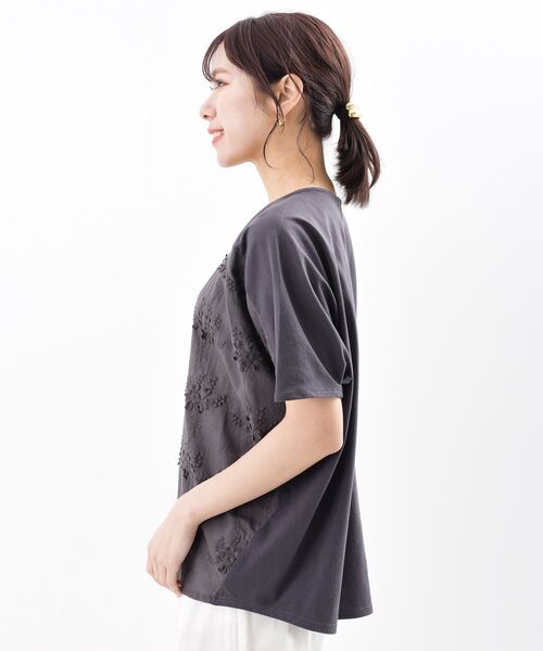3D刺繍レース袖タックプルオーバー（Tシャツ/カットソー