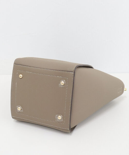 fredy emue(フレディエミュ)の「メッシュショルダーハンドバッグ(ショルダーバッグ・レディース・アイボリー/グレイッシュベージュ/キャメル・FREE)」の7枚目の写真