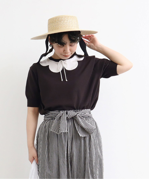 AMBIDEX(アンビデックス)の「お花衿インターシャクループルオーバー(ポロシャツ・レディース・ダークブラウン/ネイビー・FREE)」の9枚目の写真