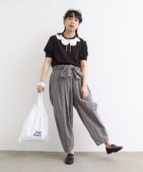 AMBIDEX(アンビデックス)の「お花衿インターシャクループルオーバー(ポロシャツ・レディース・ダークブラウン/ネイビー・FREE)」の17枚目の写真