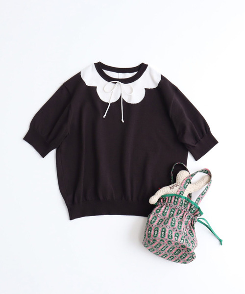 AMBIDEX(アンビデックス)の「お花衿インターシャクループルオーバー(ポロシャツ・レディース・ダークブラウン/ネイビー・FREE)」の3枚目の写真