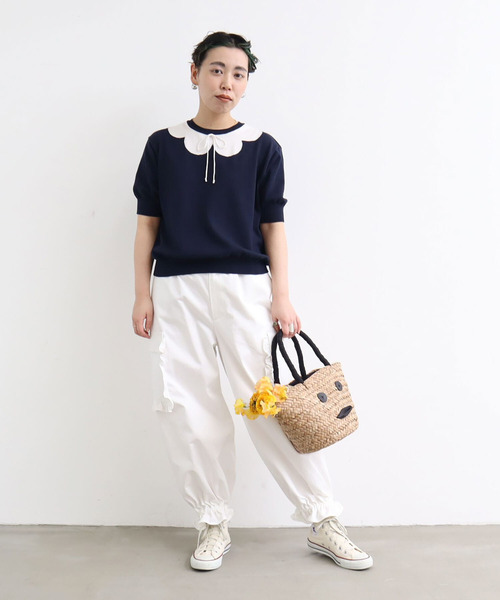 AMBIDEX(アンビデックス)の「お花衿インターシャクループルオーバー(ポロシャツ・レディース・ダークブラウン/ネイビー・FREE)」の5枚目の写真