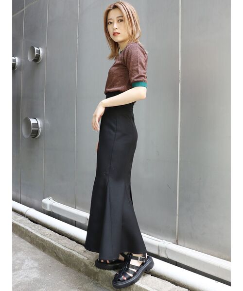 MURUA(ムルーア)の「【WEB限定】バイカラーラメニット(ニット/セーター・レディース・ホワイト/ブラック/ブラウン/グリーン・FREE)」の11枚目の写真