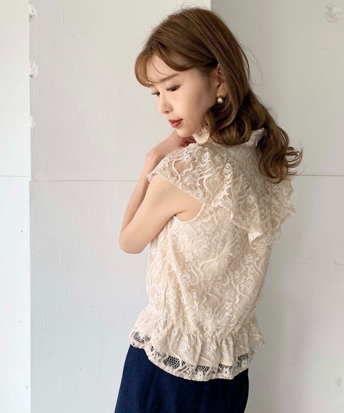 toucher du brise（トゥシェドブリーズ）の「【清水夏姫コラボ】フリル切替総レースブラウス（シャツ/ブラウス・レディース・ブラック/ベージュ/オフホワイト・S/M）」の9枚目の写真
