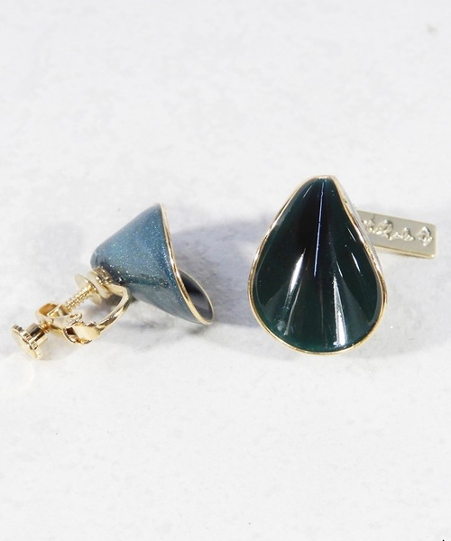 The Rule(ザルール)の「The Rule ザルール:OAK rolled stud earring:オーク ロールスタッズ イヤリング(イヤリング・レディース・ダークグリーン系/ホワイト/オレンジ/モカ/ネイビー/グレー/ワインレッド・FREE)」の13枚目の写真