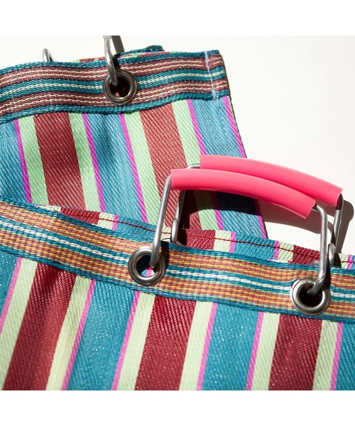 PUEBCO（プエブコ）の「RECYCLED PLASTIC STRIPE BAG　Square（トートバッグ・メンズ・その他3/その他5/その他6/その他4/その他2/その他1・ONE SIZE）」の12枚目の写真