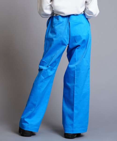 Dickies（ディッキーズ）の「【ムラサキスポーツ別注】Dickies/ディッキーズ  ワイドストレッチパンツ ウェストロゴ   18373000（その他パンツ・レディース・イエロー/ベージュ/ピンク/ブラック/ブルー/グレー・M/L）」の21枚目の写真