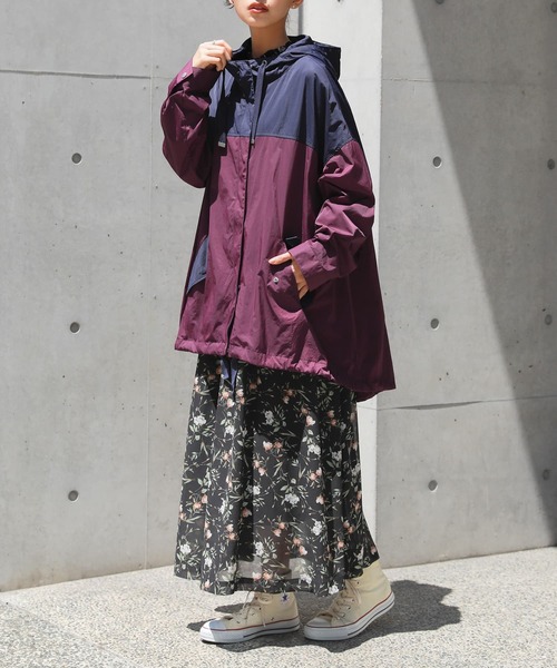 osharewalker（オシャレウォーカー）の「【廃盤】『テントライン配色ナイロンブルゾン』（マウンテンパーカー・レディース・プラム/ライトベージュ/ブラック・FREE）」の4枚目の写真