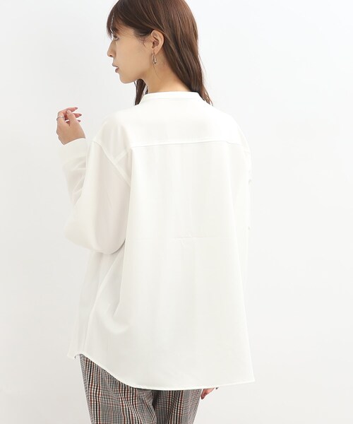 SHOO・LA・RUE（シューラルー）の「◆バンドカラー前開きシャツ（シャツ/ブラウス・レディース・ホワイト系/ピンク系/サンドベージュ・00）」の13枚目の写真