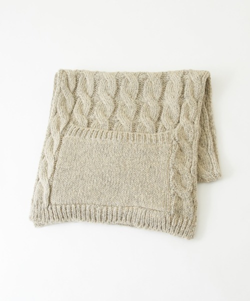 CUBE SUGAR（キューブシュガー）の「WEB限定ケーブル柄ポケット付きニットストール（ストール/ショール・レディース・ベージュ/モカ/ブラック・M）」の18枚目の写真