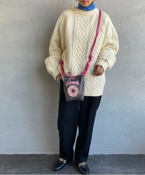 Ball&Chain（ボールアンドチェーン）の「[BALL&CHAIN/ボールアンドチェーン] SWEET 刺繍デザインナイロンバッグ スモールサイズ（ショルダーバッグ・レディース・チャコール・S）」の9枚目の写真