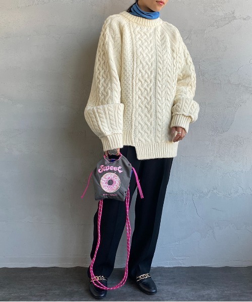 Ball&Chain（ボールアンドチェーン）の「[BALL&CHAIN/ボールアンドチェーン] SWEET 刺繍デザインナイロンバッグ スモールサイズ（ショルダーバッグ・レディース・チャコール・S）」の13枚目の写真