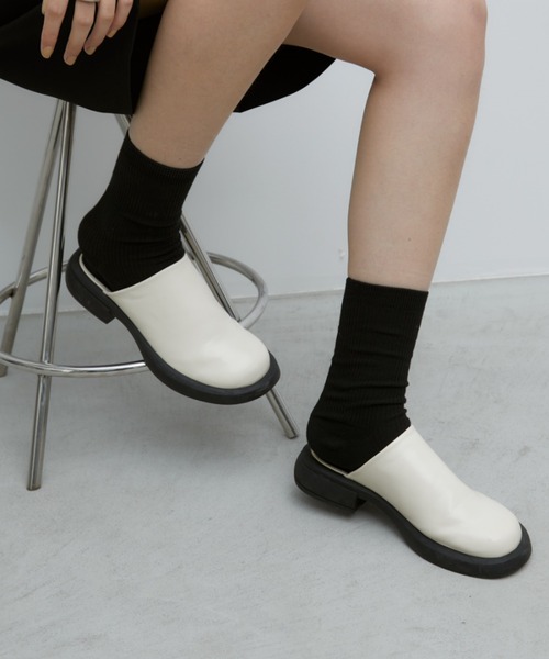 Aunt Marie's（アントマリーズ）の「シンプルリブソックス / カラーソックス（ソックス/靴下・レディース・ダークグレー/マスタード/ブルー/ホワイト/ブラック/ベージュ/ライトグレー/ライトグリーン/ピンク/イエロー・FREE）」の3枚目の写真