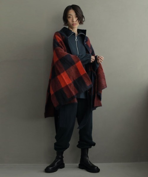 ETRE TOKYO(エトレトウキョウ)の「スウェットピンタックパンツ(スウェットパンツ・レディース・ネイビー/ホワイト・S/M)」の4枚目の写真