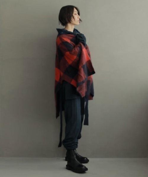 ETRE TOKYO(エトレトウキョウ)の「スウェットピンタックパンツ(スウェットパンツ・レディース・ネイビー/ホワイト・S/M)」の5枚目の写真