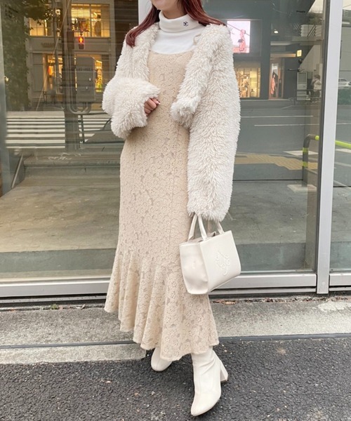 one after another NICE CLAUP(ワンアフターアナザーナイスクラップ)の「【着丈の調節可能】 肩リボンマーメイドキャミワンピース(ワンピース・レディース・ブラック系その他/アイボリー/ベージュ系その他/ブラック・FREE)」の4枚目の写真