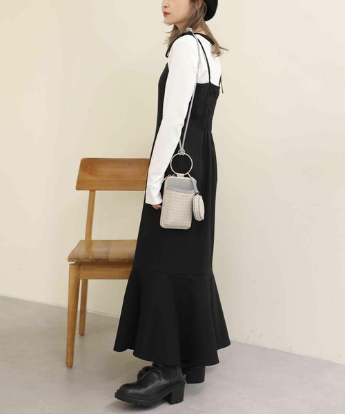 one after another NICE CLAUP(ワンアフターアナザーナイスクラップ)の「【着丈の調節可能】 肩リボンマーメイドキャミワンピース(ワンピース・レディース・ブラック系その他/アイボリー/ベージュ系その他/ブラック・FREE)」の20枚目の写真