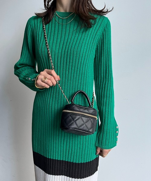 prose verse（プロズヴェール）の「スクエアキルティングチェーンバッグ（ショルダーバッグ・レディース・オフホワイト/ブラック・ﾌﾘ-）」の5枚目の写真