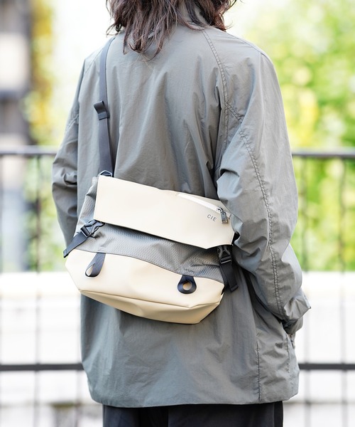 CIE（シー）の「CIE シー VARIOUS SHOULDER-01 ショルダーバッグ