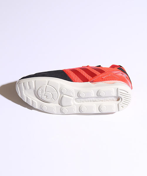 adidas（アディダス）の「ADIDAS Originals ZX8000 BOOST（スニーカー・レディース・グレー/レッド・24.5cm/23.5cm）」の9枚目の写真