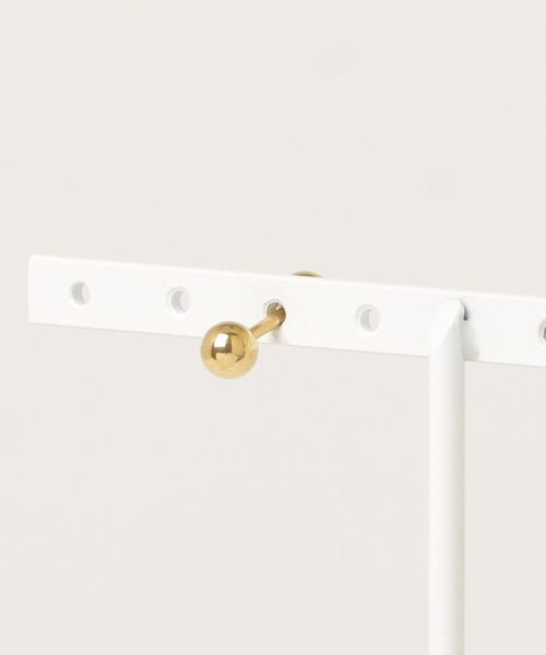 ANCHOR(アンカー)の「ドットピアス 5mm(ピアス(片耳用)・メンズ・シルバー/ブラック/ゴールド・FREE)」の4枚目の写真
