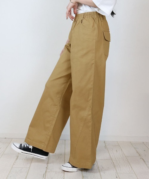 atONE（アットワン）の「atONE ベイカーワイドバギーパンツ（その他パンツ・レディース・ブラック/カーキ/ベージュ/ブルー/ネイビー・M/LL/L）」の12枚目の写真